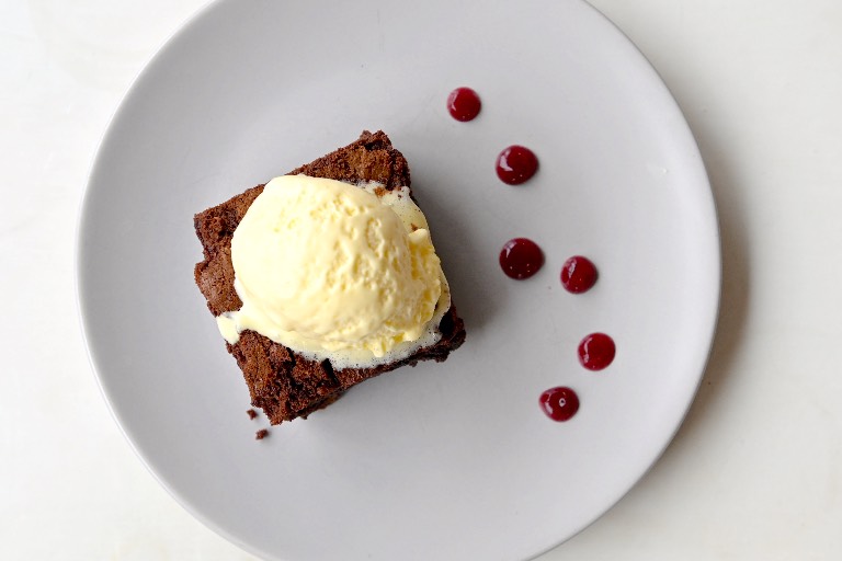 tahini chocolate brownie